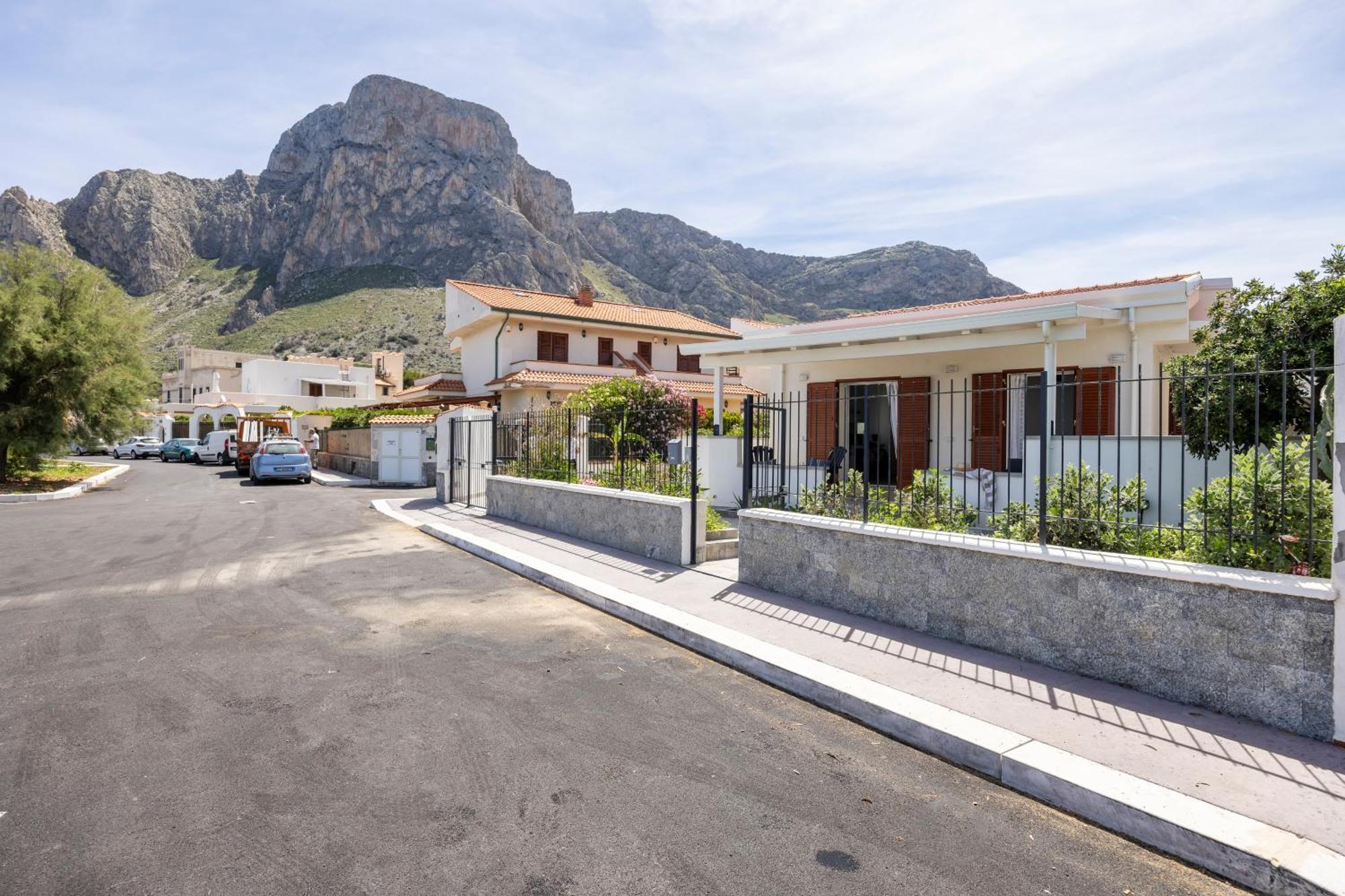 Ferienhaus Barcarello Sea House